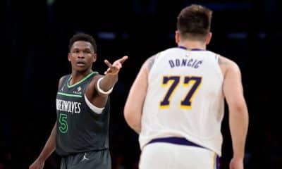 Wolves make opening statement, clobber Lakers