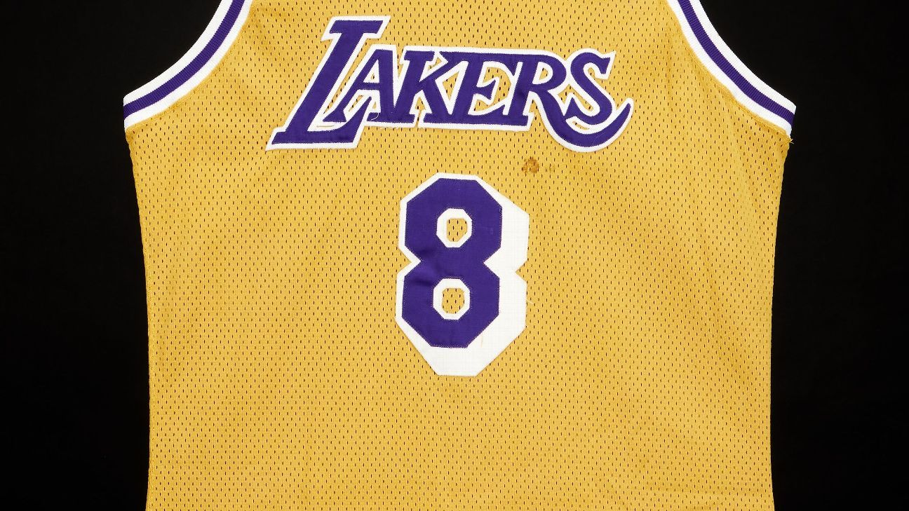 Kobe debut Lakers jersey sells for record $7M