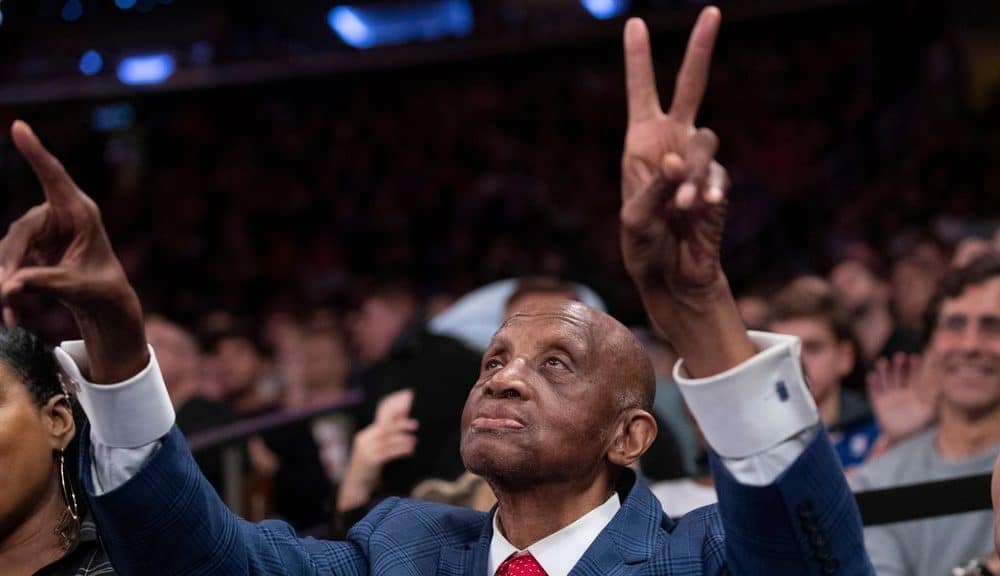 Barnett, 2-time champion with Knicks, dies at 88