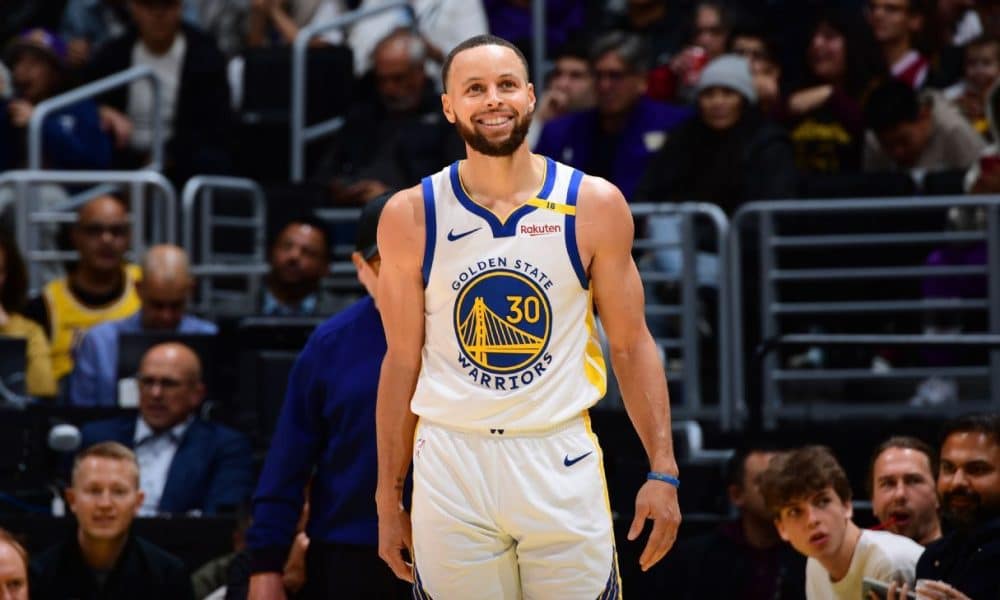 Warriors' Curry voted 2024-25 teammate of year