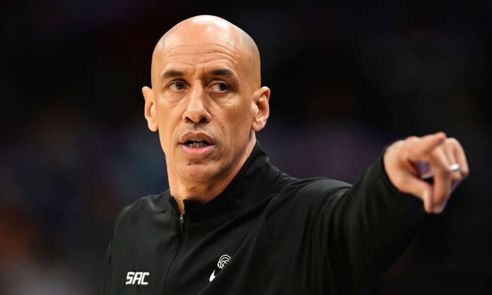 Sources: Kings finalizing deal for Christie as HC