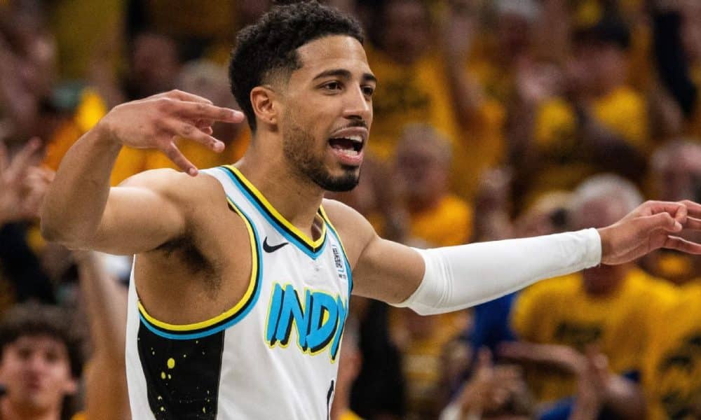 Haliburton, Pacers stun Bucks in OT to advance