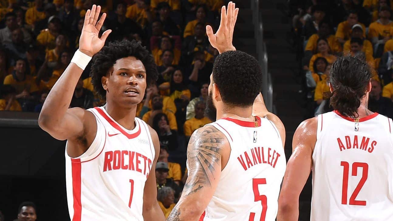 Rockets soar by Dubs late, head home for Game 7