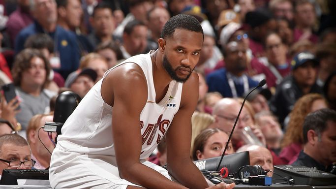 Mobley, Hunter TBD for Game 2; 'real concern'