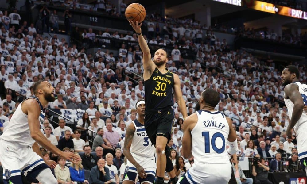 Warriors' Curry (hamstring) ruled out of Game 1