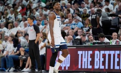 Finch calls out Edwards' effort: 'You're the leader'