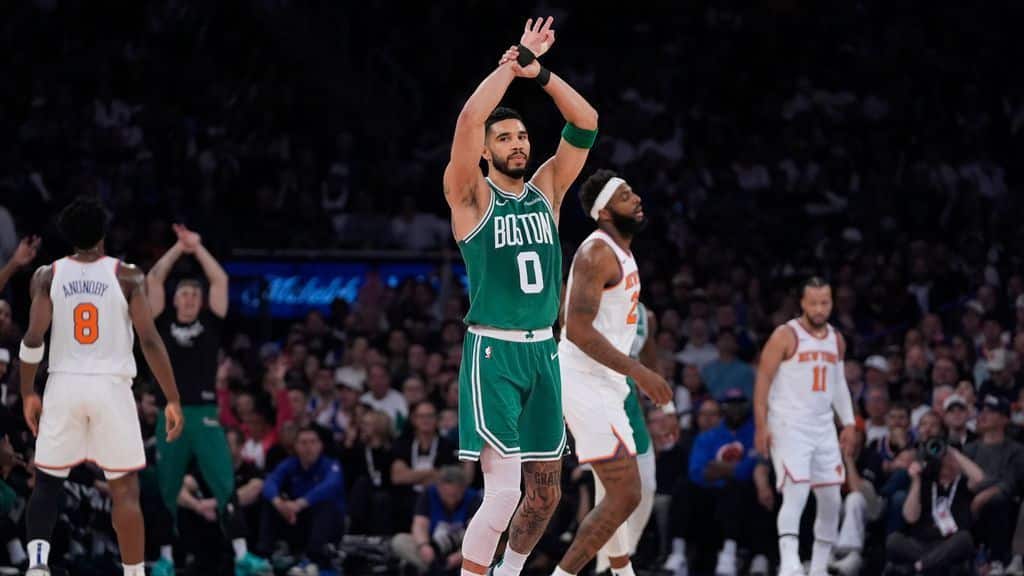C's break out of slump, hit 20 3s to bury Knicks