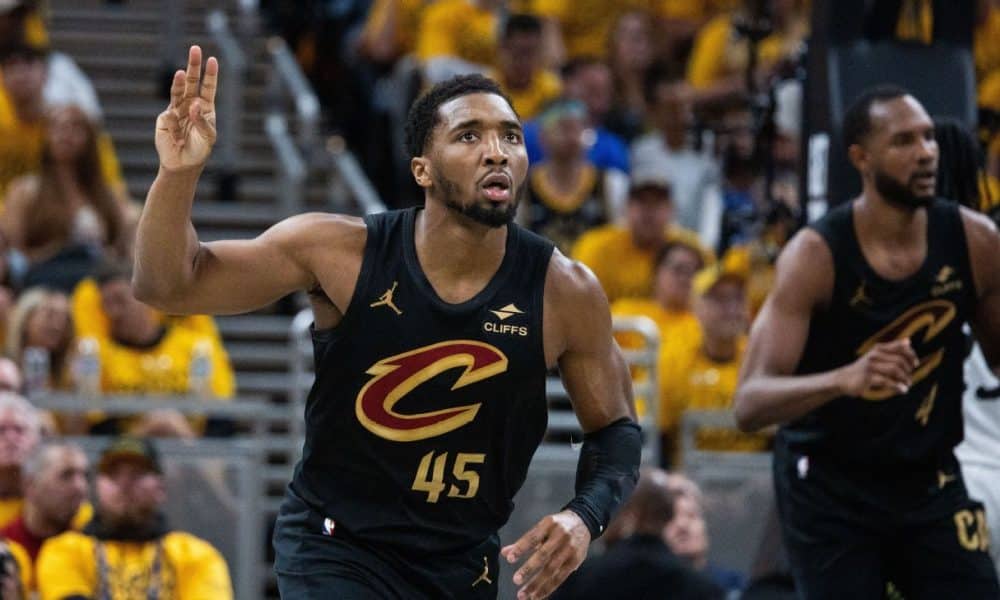 Source: Cavs unsure of Mitchell's status for G5
