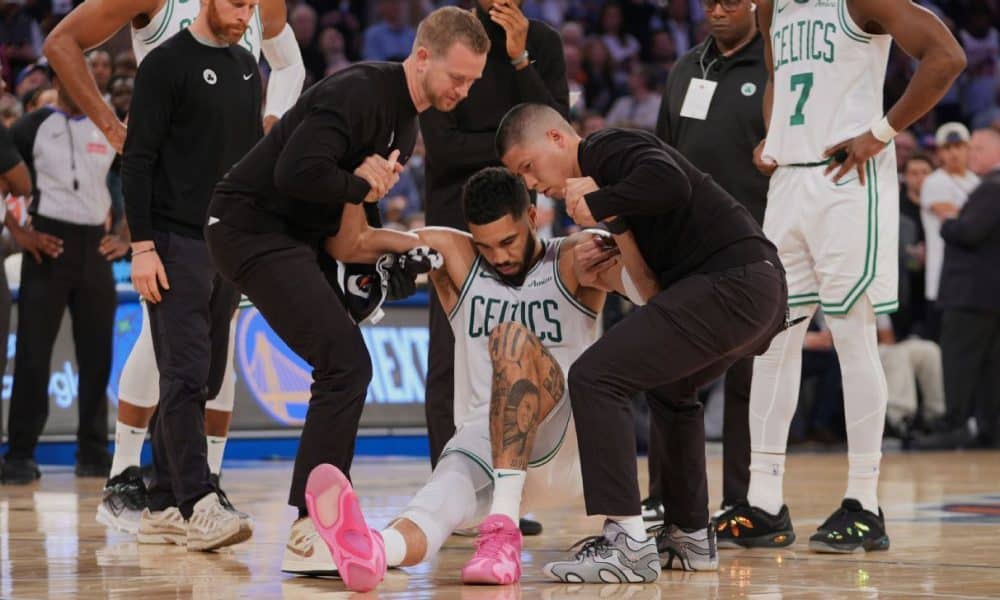 Celtics' Tatum undergoes surgery for torn Achilles