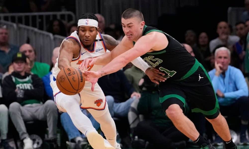 Knicks falter with chance to close out Celtics