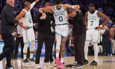 Tatum out of hospital, meets with C's ahead of G6