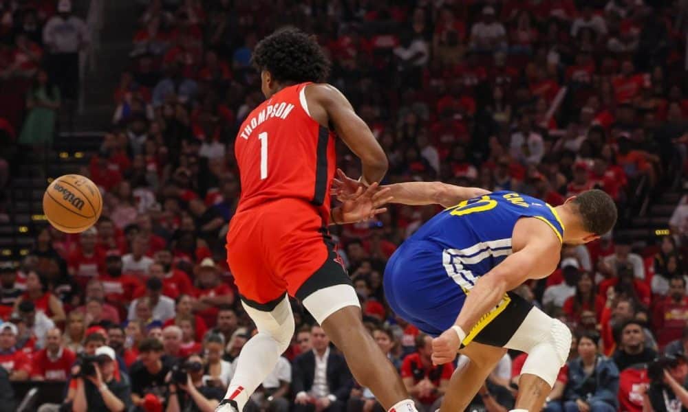 Thompson's steals reward Rockets in Game 5 rout