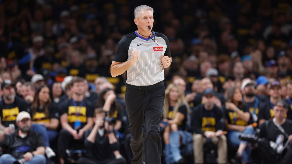 Foster leads 12 referees picked to work NBA Finals