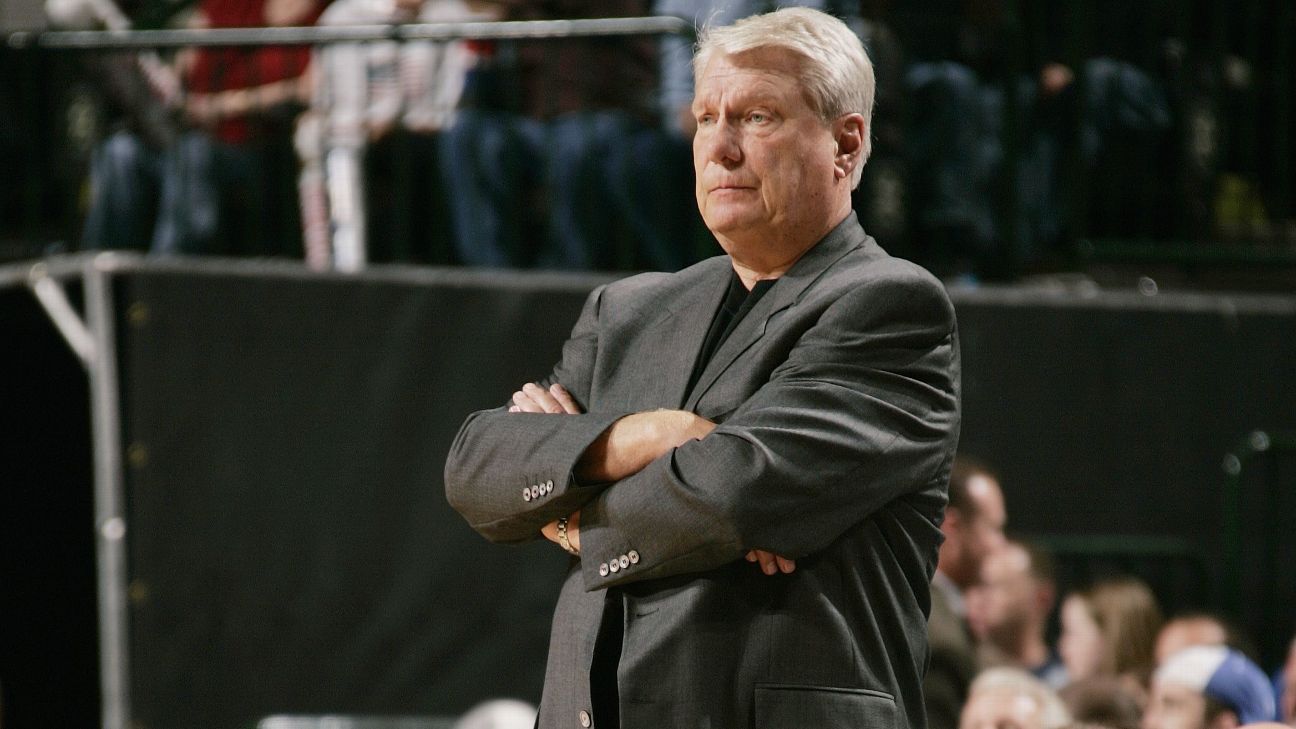 HOF coach Nelson recipient of Chuck Daly Award