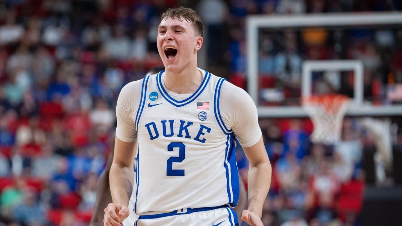 Sources: Flagg leads NBA's 13 green room invites