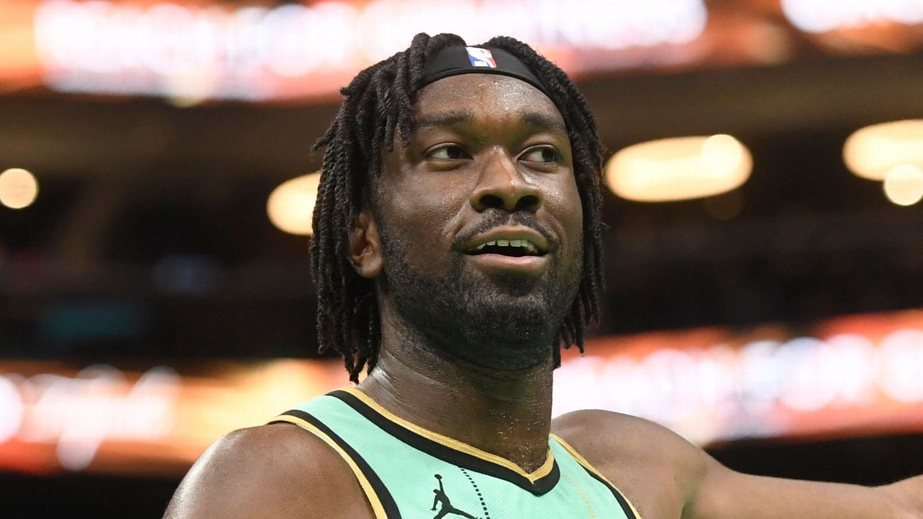 Suns acquire Hornets' Williams, draft Maluach