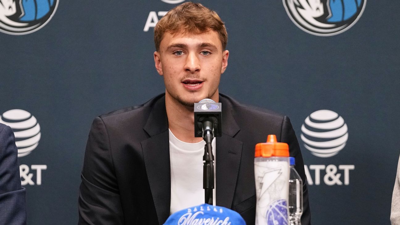 Flagg: 'Blessing' not being Mavs' centerpiece