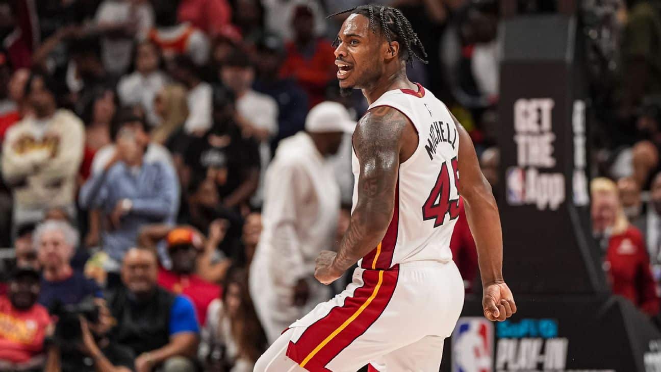 Sources: Mitchell aims to stay with Heat for $24M