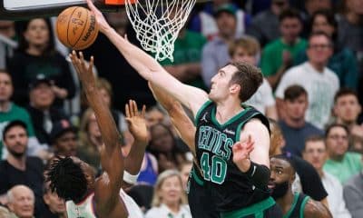 Sources: Ex-Celts center Kornet headed to Spurs