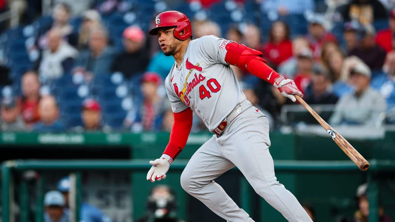 Cardinals' Contreras doubtful for Wed. after HBP