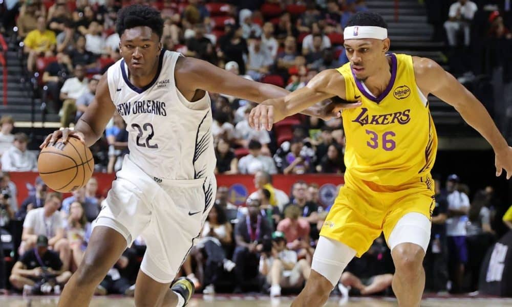 Pelicans' Queen has surgery, out at least 3 months