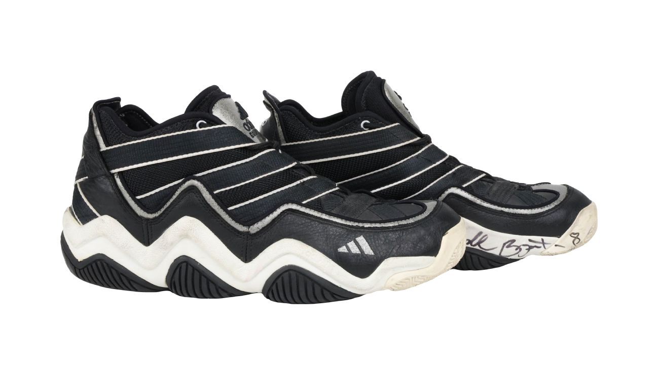 Sneakers from Kobe's first start sell for $240K