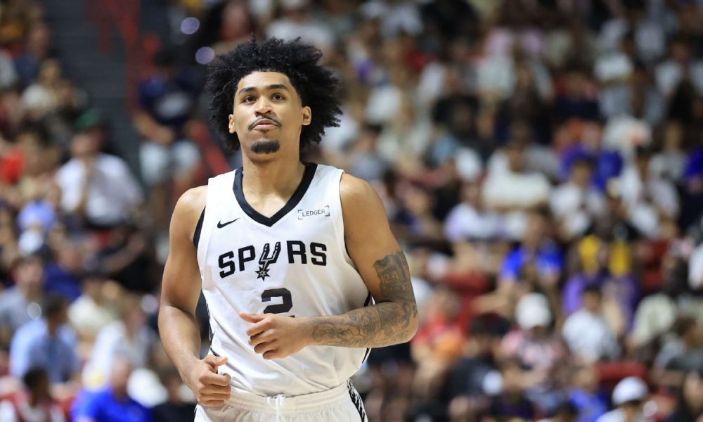 Spurs' Harper has thumb surgery; opener possible