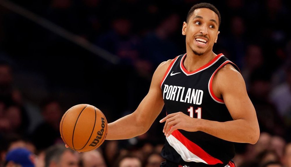 Knicks add Brogdon to backcourt on 1-year deal