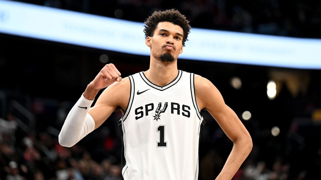 10-team points league mock draft: Where Wembanyama, Flagg landed