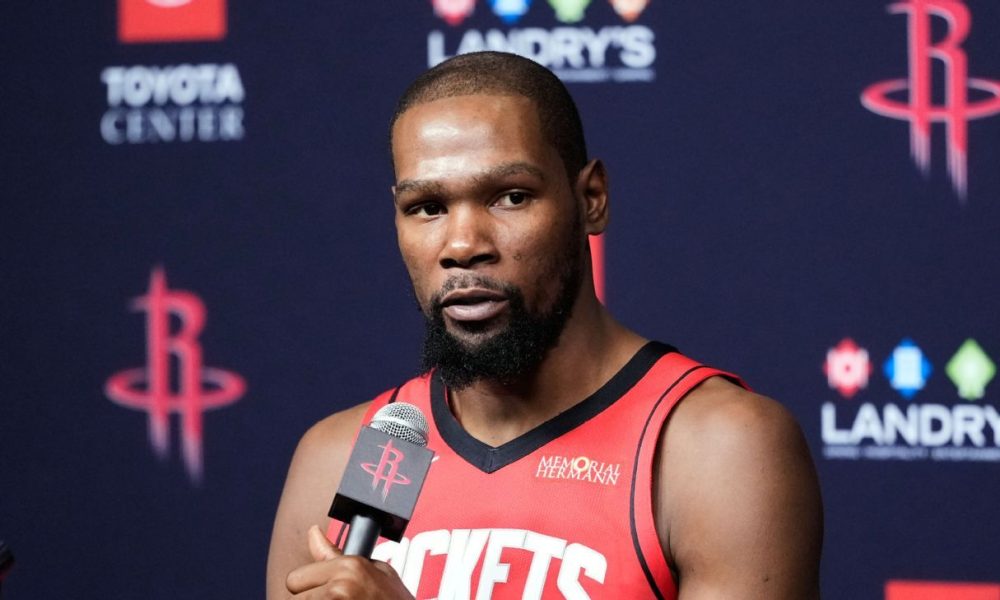 Durant envisions signing extension with Rockets