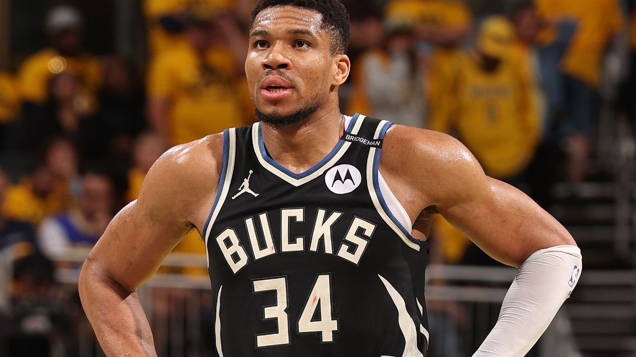 Giannis set on 2nd title with Bucks or elsewhere