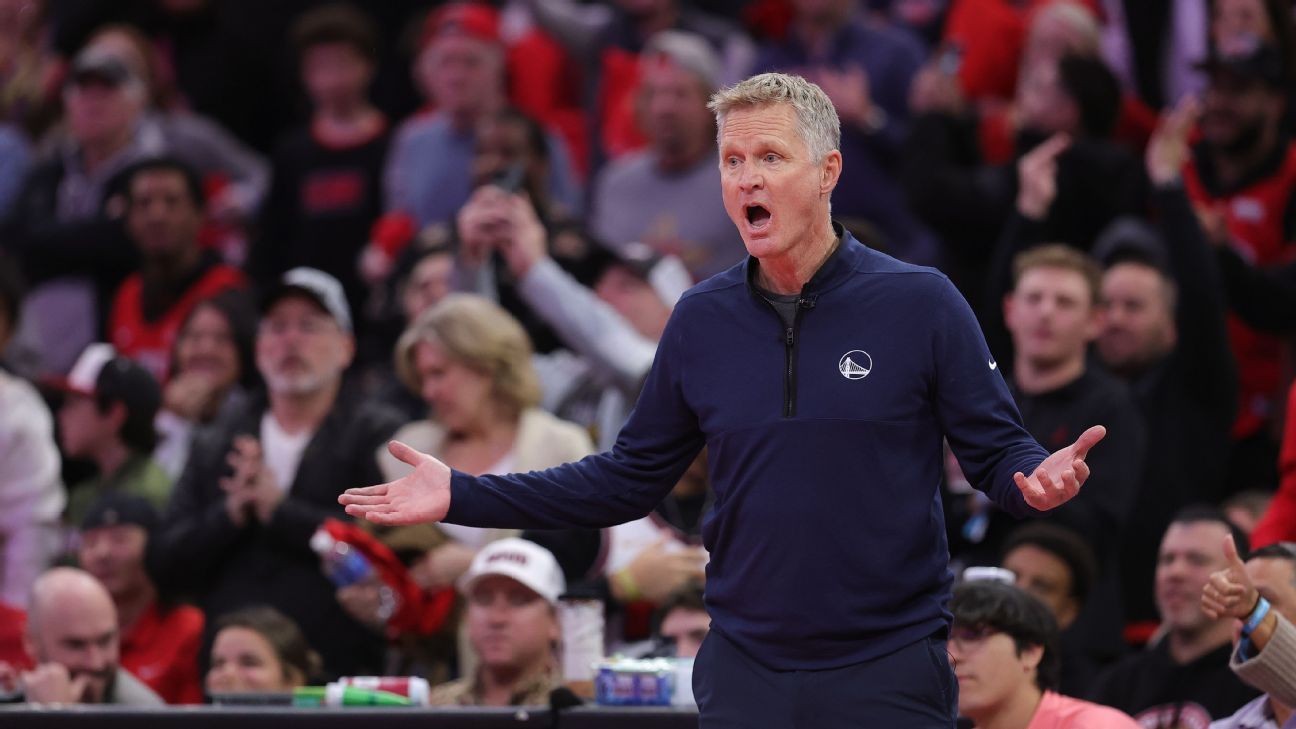 Kerr waiting until after season to address deal
