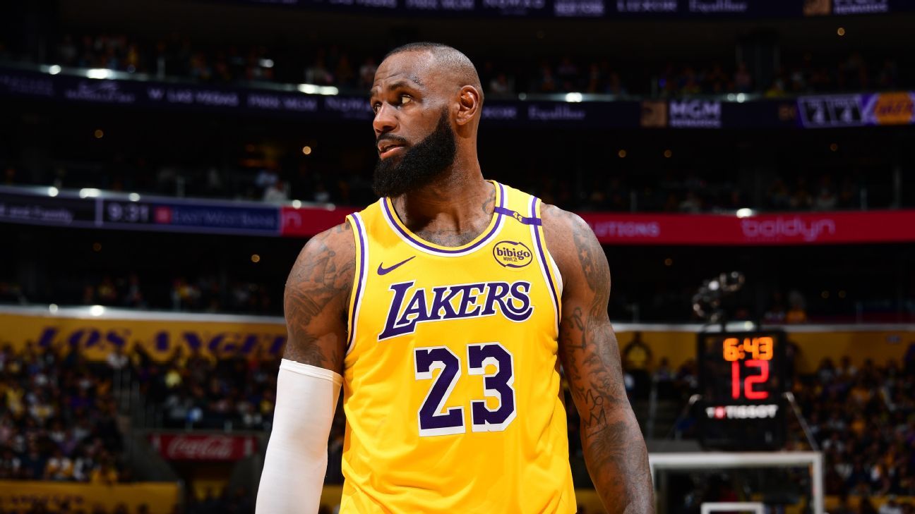 LeBron's cryptic post drives Lakers ticket spike