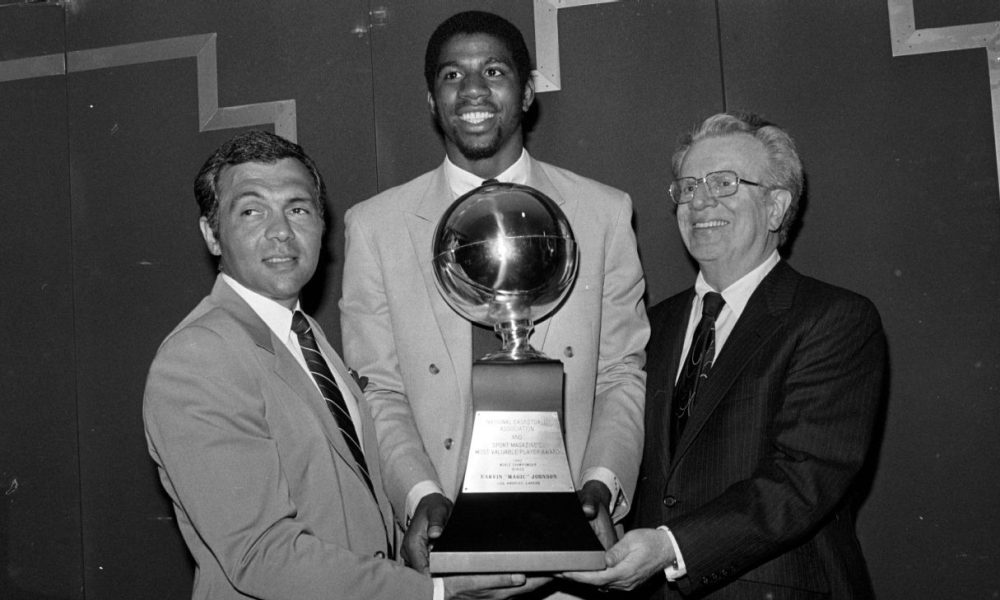 Magic Johnson to lead 137th Rose Parade