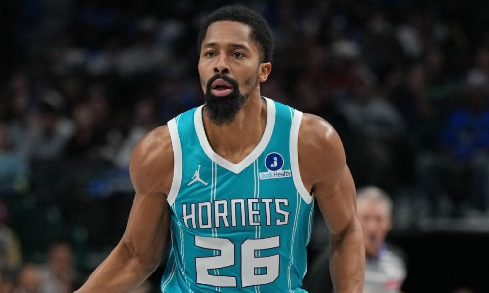Hornets waive Dinwiddie 3 months after signing