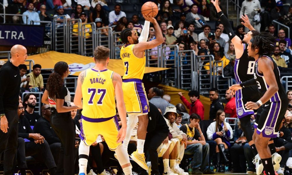 Lakers start Vincent for LeBron in opener preview