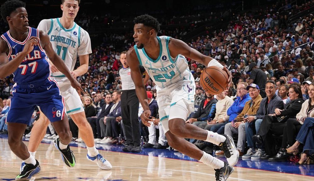 Hornets' Miller exits early; Embiid finding rhythm