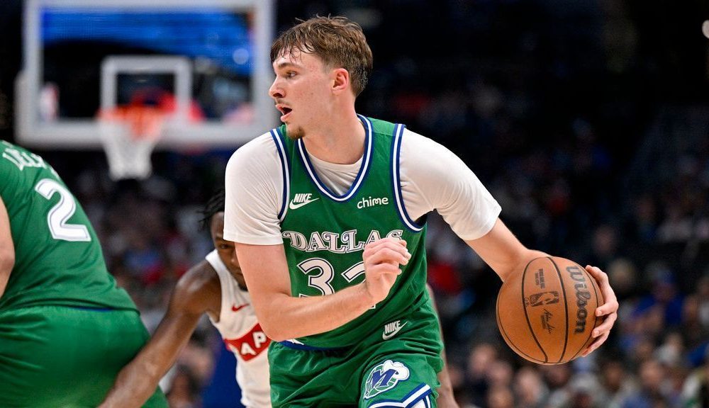 Flagg ignites Mavericks' offense in first NBA win