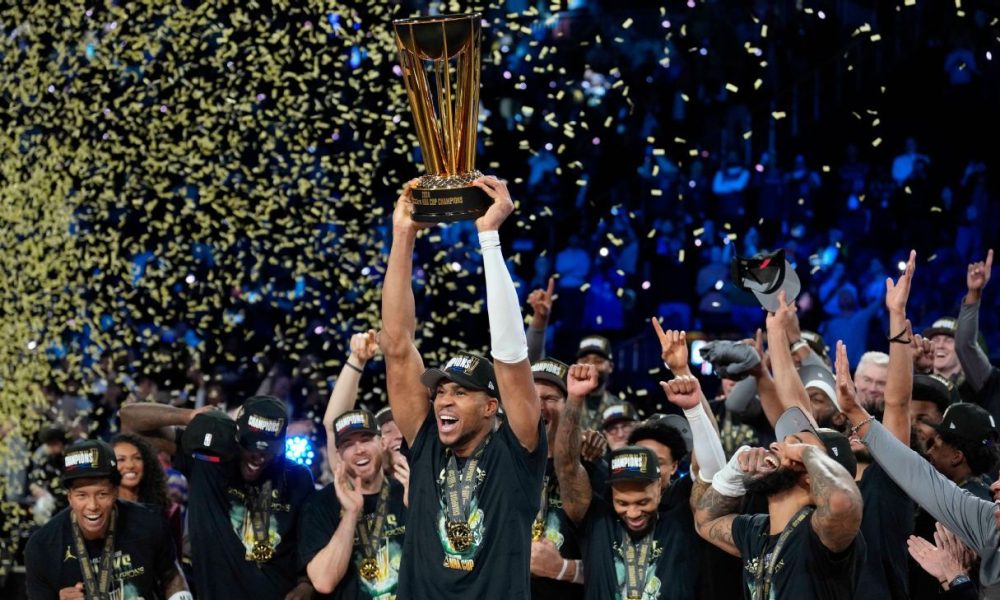 Let's project group favorites and the teams fighting for a wild-card spot