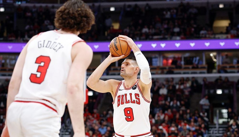Red-hot Bulls rally from 24 down to topple 76ers