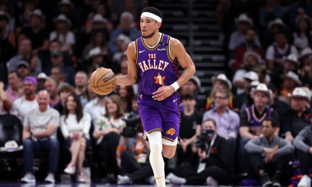 Suns' Booker out at least week with groin strain