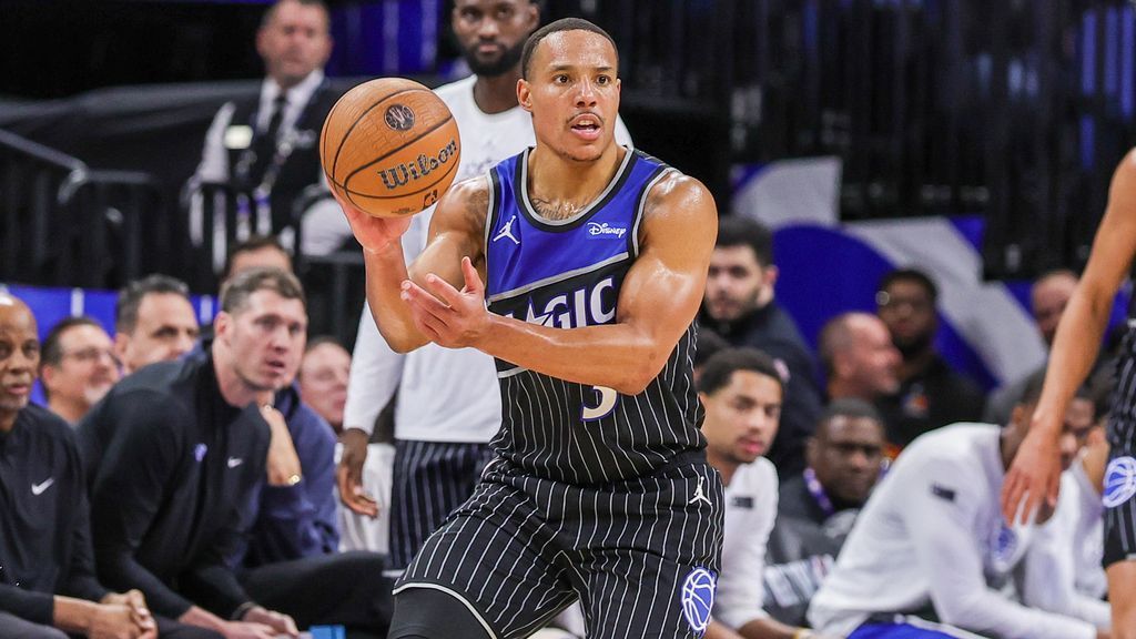 Bane burns Heat with 37; Magic advance to Vegas