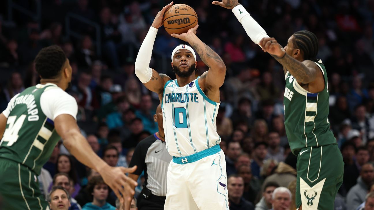 Hornets' Bridges exits early with ankle injury