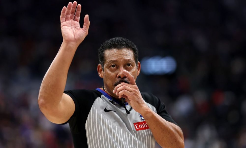 NBA official Kennedy exits 76ers-Magic with injury