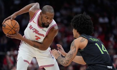 KD moves past idol Dirk for 6th on scoring list