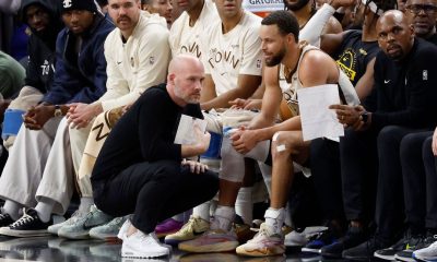 Warriors' Curry out vs. 76ers with 'runner's knee'