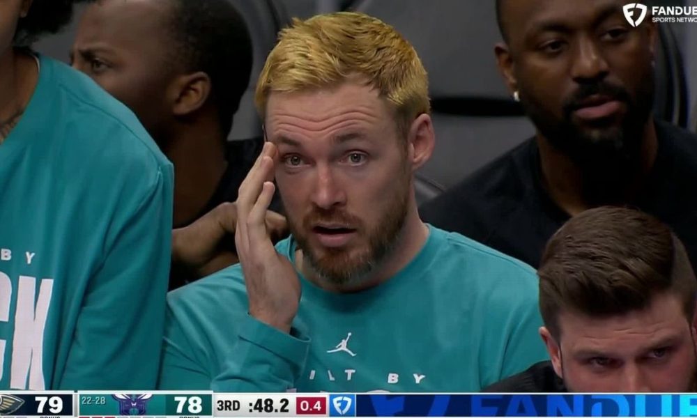 Hornets' Pat Connaughton sports blonde hair for fantasy football punishment