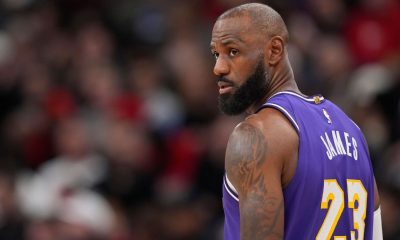 Sources: LeBron expects to finish year with Lakers