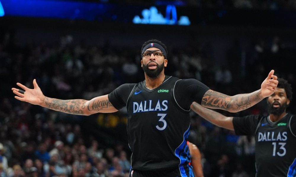 Mavericks trade Davis to Wizards, sources say