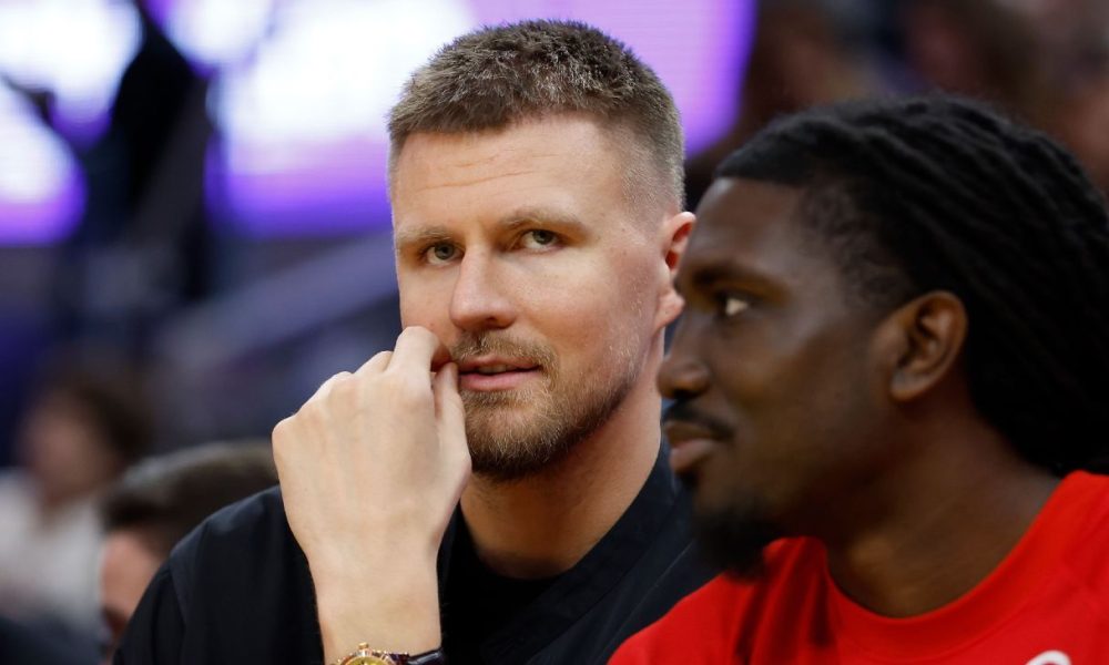 Curry still out for Warriors; Porzingis set to debut